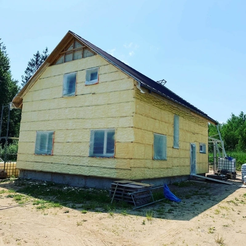 Fasadų šiltinimas poliuretano putomis