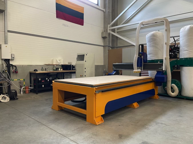 CNC frezavimo staklės 1325