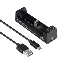 Mikroprocesorinis įkroviklis Li-ion akumuliatoriaus celei 3.7V 10440-26650 su LED indikacija per USB, XTAR